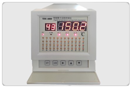 TDS-3200/4000/4800/6400数字温度巡检测控仪